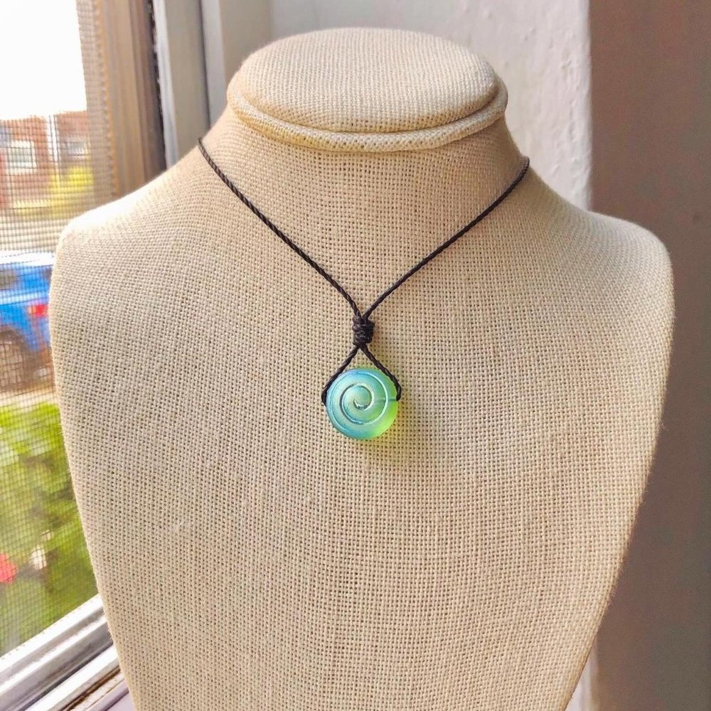 Green Aura Spiral Shell Necklace/Choker